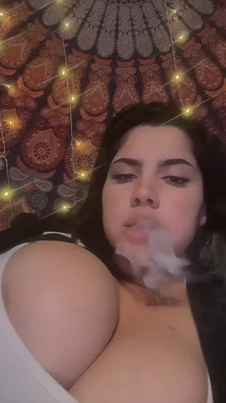 Naakte gelekte OnlyFans-foto van Papasqrt
