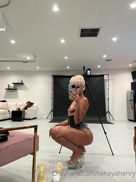 Tanaya Henry