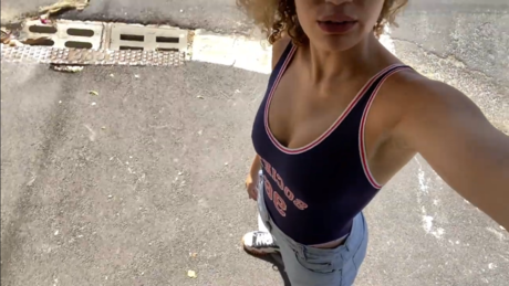 Naakte gelekte OnlyFans-foto van Lara Never Laura