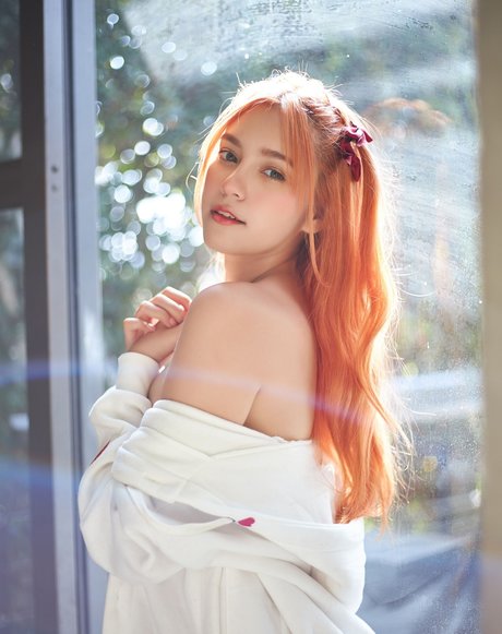 Naakte gelekte OnlyFans-foto van Isabelle Haris