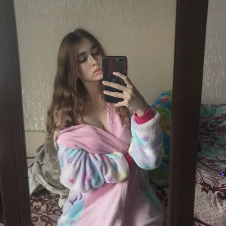 Naakte gelekte OnlyFans-foto van Tosha