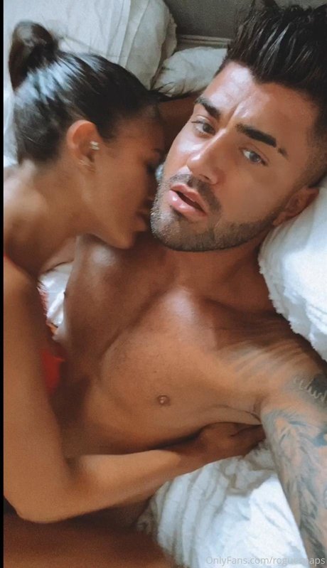 Naakte gelekte OnlyFans-foto van Emily Faye Miller