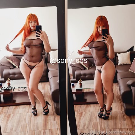 Naakte gelekte OnlyFans-foto van Sonycos