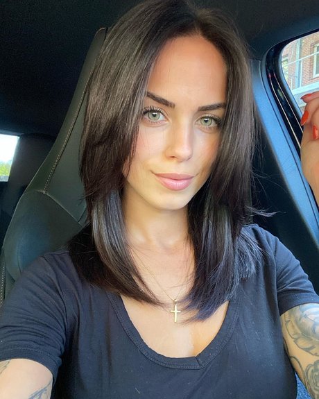 Naakte gelekte OnlyFans-foto van Marlen Valderrama Alvarez