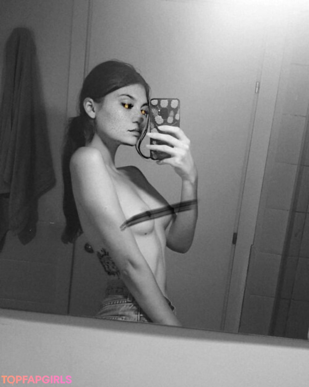 Naakte gelekte OnlyFans-foto van Babyyy Gorilla #19 Naakte gelekte OnlyFans-foto van Babyyy Gorilla #19