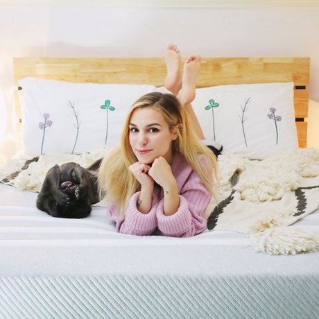 Naakte gelekte OnlyFans-foto van Marzia Kjellberg