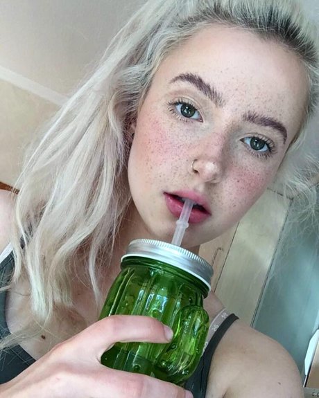 Caelyn Mathews