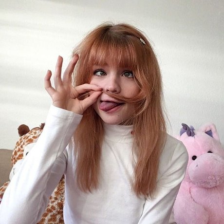 Naakte gelekte OnlyFans-foto van Lilsolle Chickpii