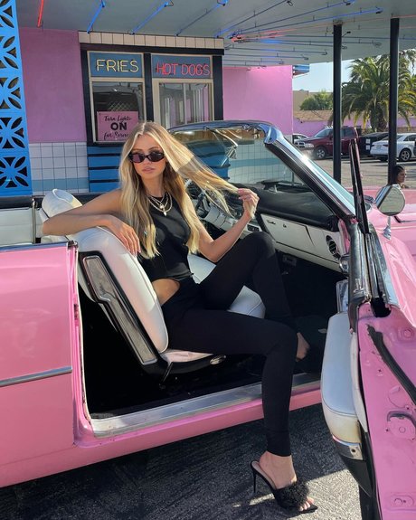 Naakte gelekte OnlyFans-foto van Scarlett Rose Leithold