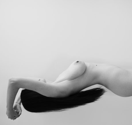 Naakte gelekte OnlyFans-foto van Mariah Morvant