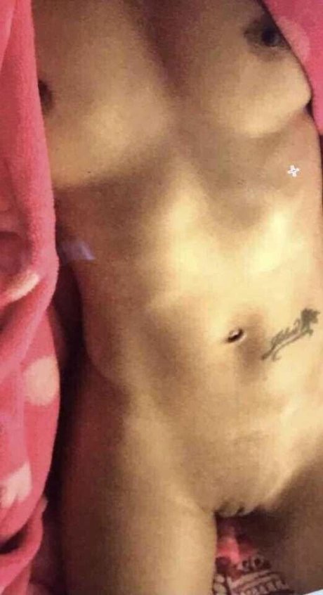Naakte gelekte OnlyFans-foto van Joleen Diaz