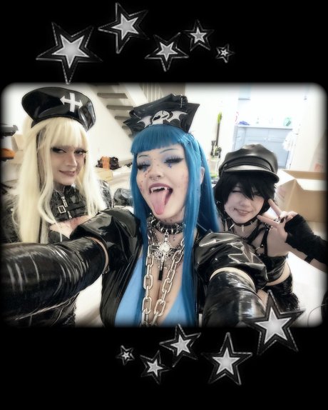 Naakte gelekte OnlyFans-foto van Succubus Sushi