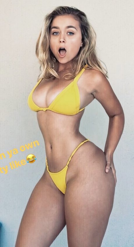 Naakte gelekte OnlyFans-foto van Anna Buchine