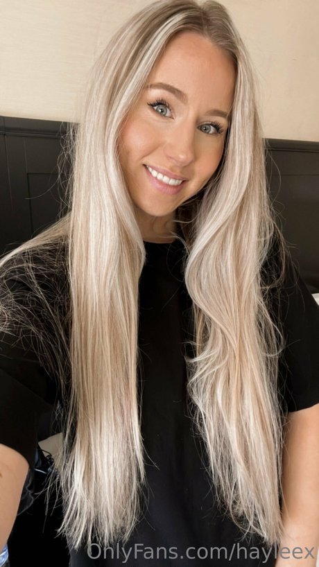 Naakte gelekte OnlyFans-foto van Girls Of The Netherlands