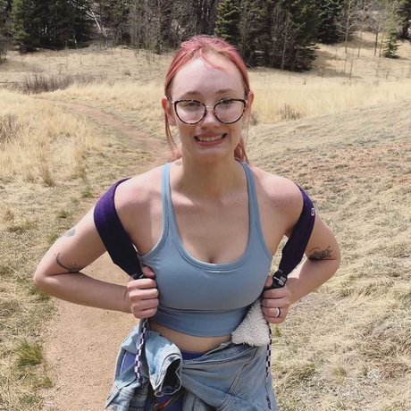 Naakte gelekte OnlyFans-foto van Madison Harnish