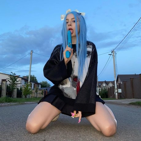 Naakte gelekte OnlyFans-foto van Maybe Baby