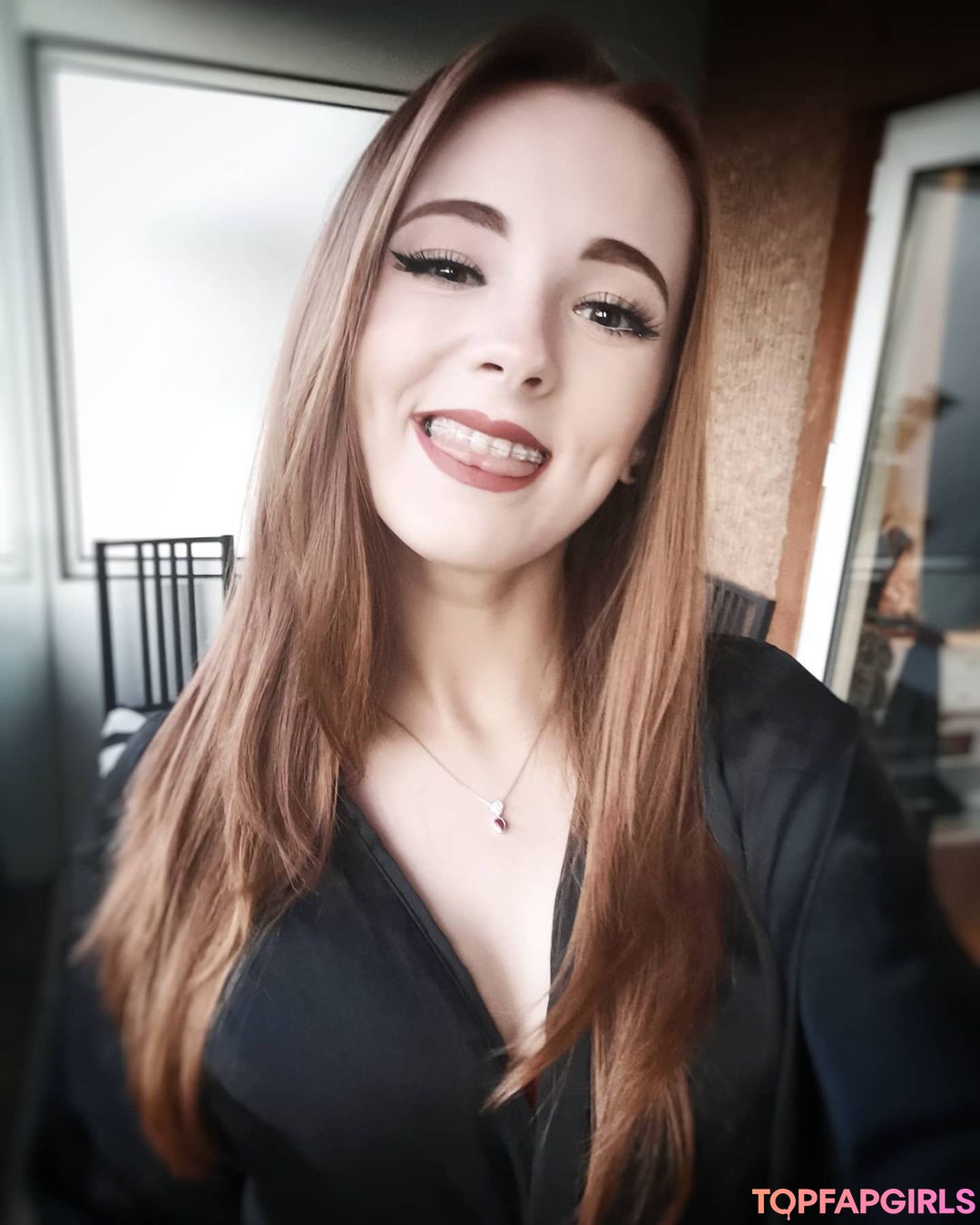 Naakte gelekte OnlyFans-foto van Nekuma #26
