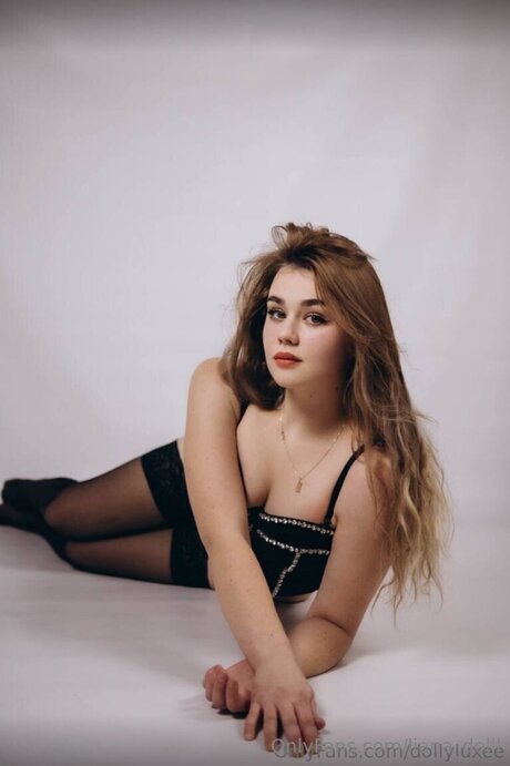 Liana Dolll