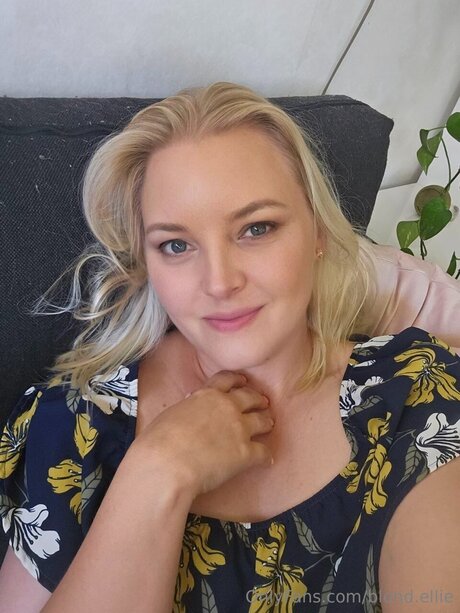 Blond Ellie