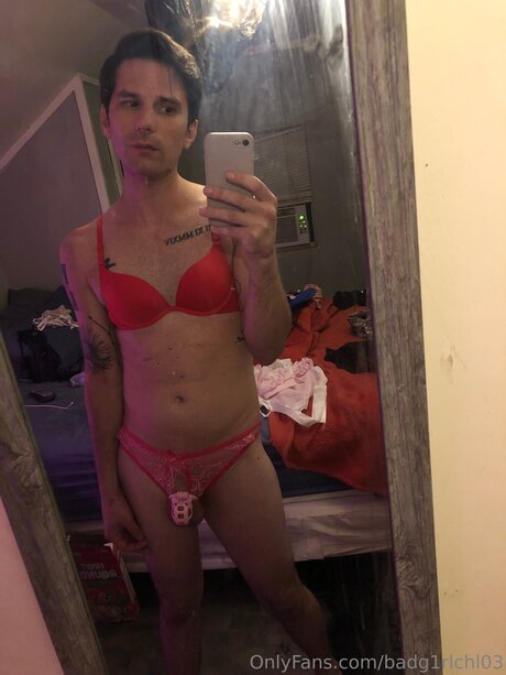 Naakte gelekte OnlyFans-foto van Badg1rlchl03
