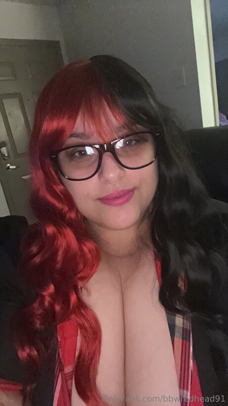 Naakte gelekte OnlyFans-foto van Bbwredhead91