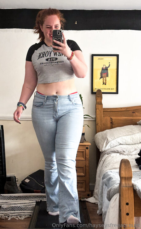 Naakte gelekte OnlyFans-foto van Hayseysfreeaccount