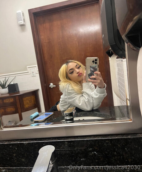 Naakte gelekte OnlyFans-foto van Jessica42030