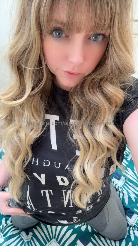 Inkedcurvymum