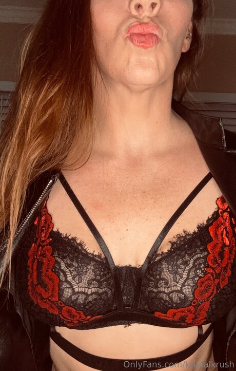 Naakte gelekte OnlyFans-foto van Kristalkrush