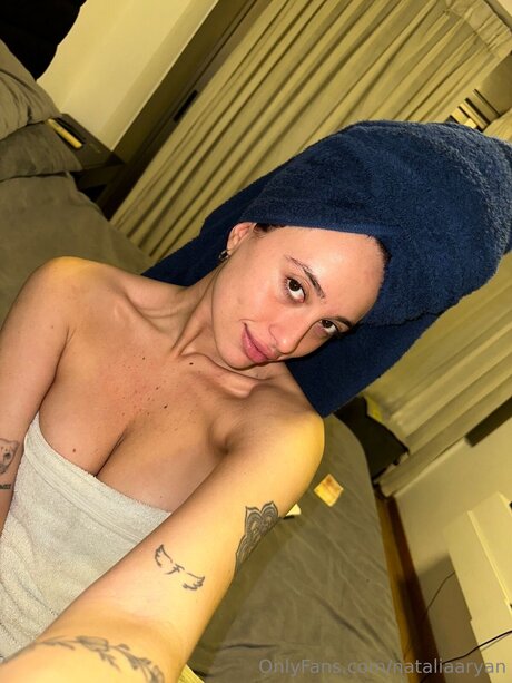 Naakte gelekte OnlyFans-foto van Nataliaaryan