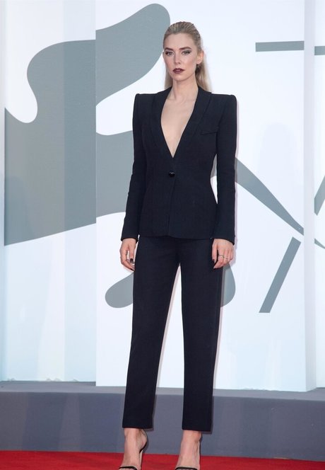 Vanessa Kirby
