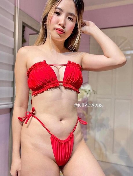 Naakte gelekte OnlyFans-foto van Jelly Kwong