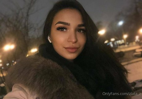 Naakte gelekte OnlyFans-foto van Goldenzlata