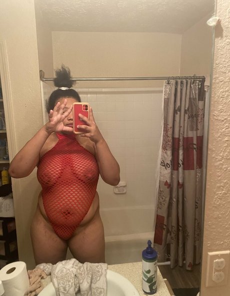 Naakte gelekte OnlyFans-foto van Bonniexclyde18