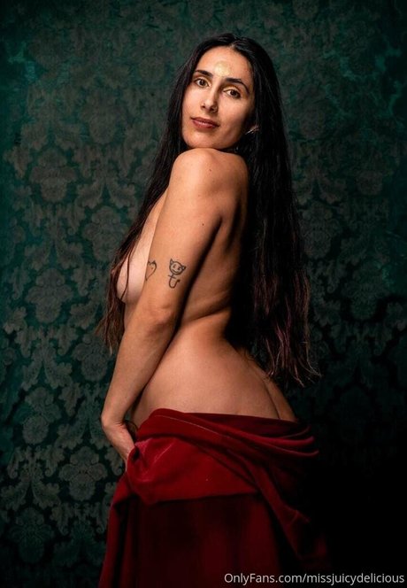 Ladyjuicybrunette
