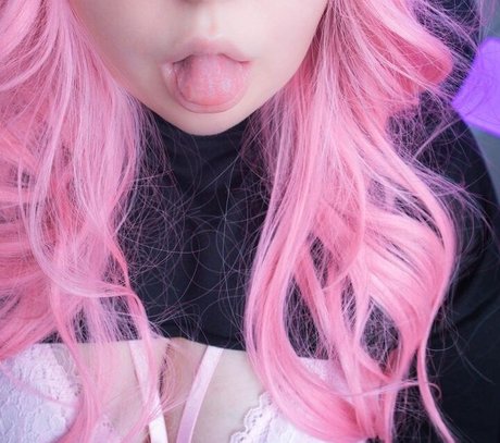 Naakte gelekte OnlyFans-foto van Asmrbby