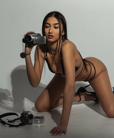 Naakte gelekte OnlyFans-foto van Unasbombitas