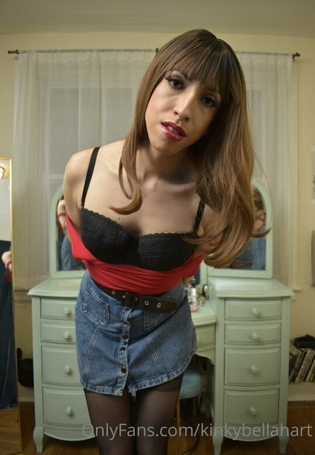 Kinkybellahart