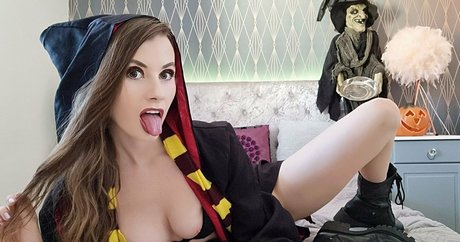 Naakte gelekte OnlyFans-foto van Brooklogan