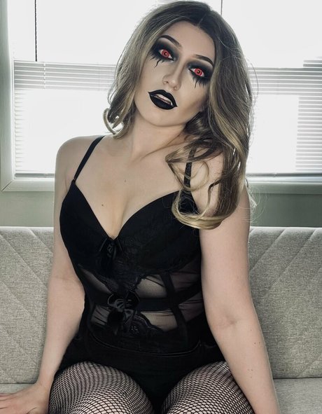 MaisieLynnie