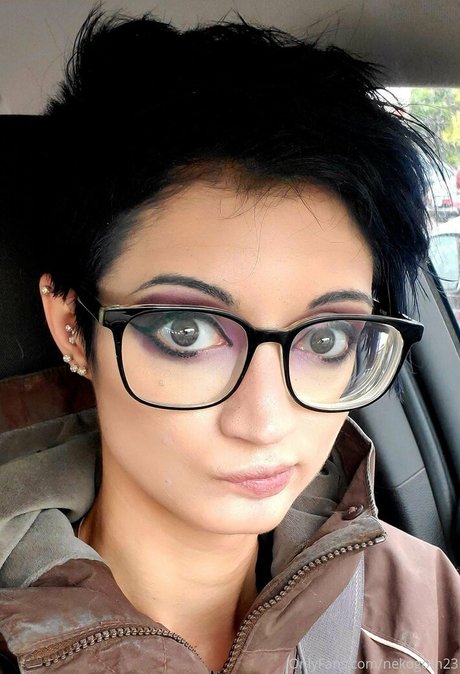 Naakte gelekte OnlyFans-foto van Nekogoth23