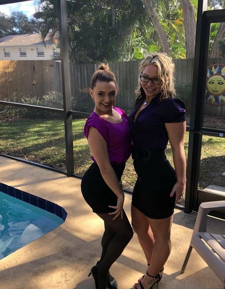 Officialmariajade