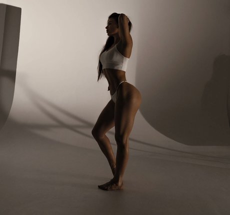 Naakte gelekte OnlyFans-foto van Dasha Semenova