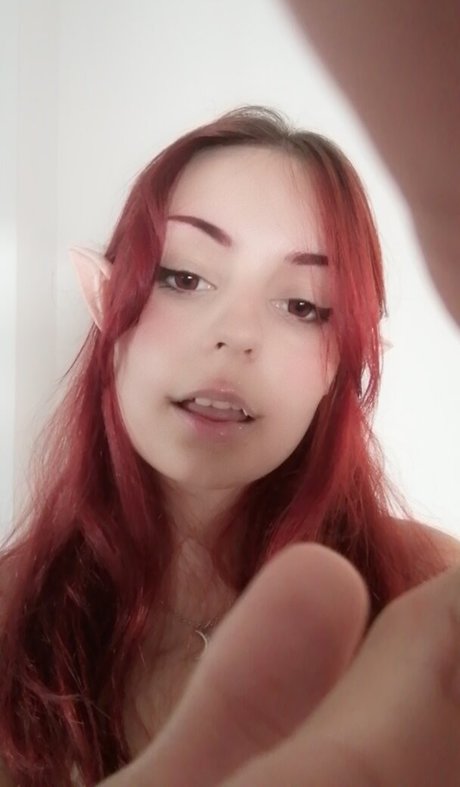Naakte gelekte OnlyFans-foto van Plastiqtrash