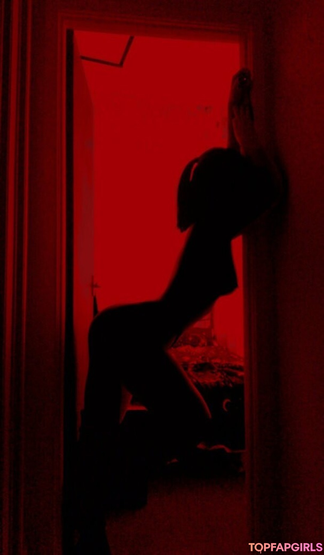 Naakte gelekte OnlyFans-foto van Egirlshadowx #37 Naakte gelekte OnlyFans-foto van Egirlshadowx #37