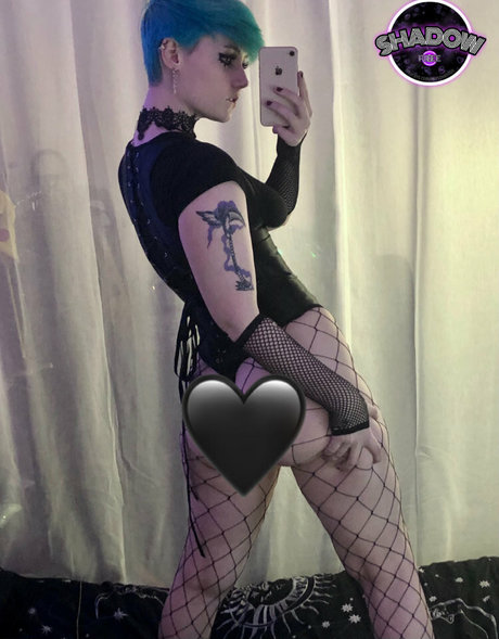 Naakte gelekte OnlyFans-foto van Egirlshadowx