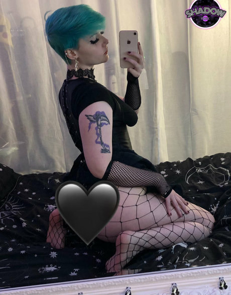 Egirlshadowx