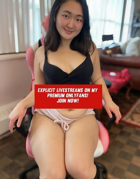 Naakte gelekte OnlyFans-foto van Aroomikimfree
