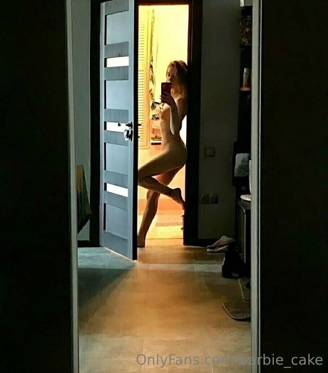 Naakte gelekte OnlyFans-foto van Barbiecake