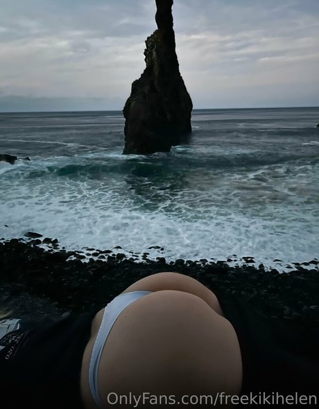 Naakte gelekte OnlyFans-foto van Freekikihelen